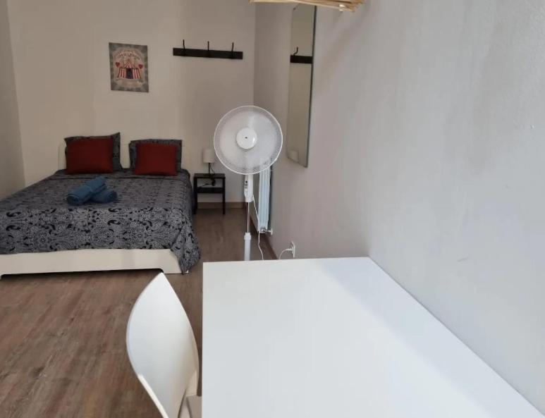 Private Rooms In Born Βαρκελώνη Εξωτερικό φωτογραφία